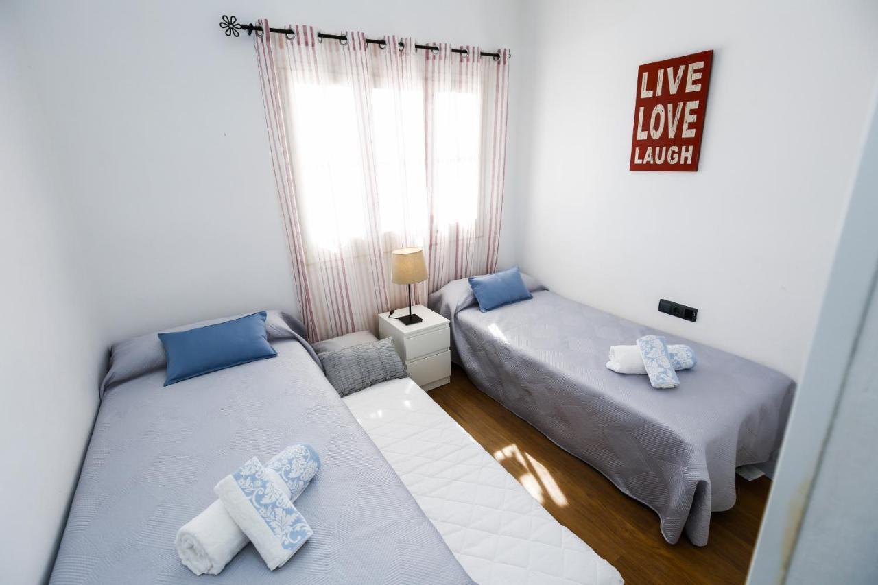 Villa Frontsea Only Families Planet Costa Dorada Salou Exterior foto